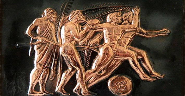 Ο δρομέας που έδωσε την ζωή του για να φέρει το ιερό πυρ των Δελφών στις Πλαταιές