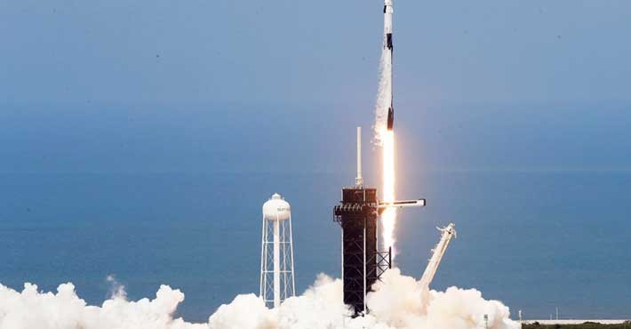 SpaceX Επιτυχής η ιστορική εκτόξευση της επανδρωμένης αποστολής Demo-2